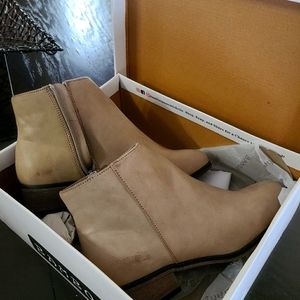 SOLD!!!!  Ankle  boots